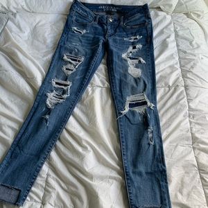 American Eagle super low jegging ripped jeans!